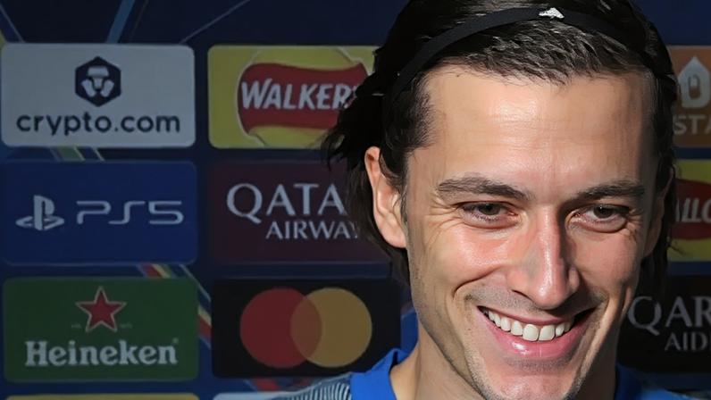 Ex-olheiro do Manchester United diz que saída de Carreras para o Benfica foi erro