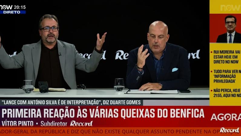 Vítor Pinto interroga Duarte Gomes sobre lance de videoárbitro