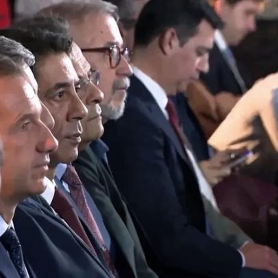 Rui Costa e Varandas juntos na Câmara Municipal, separados por Fernando Gomes