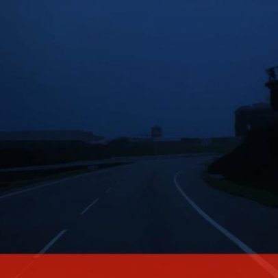 Relâmpagos iluminam a A1 no Porto