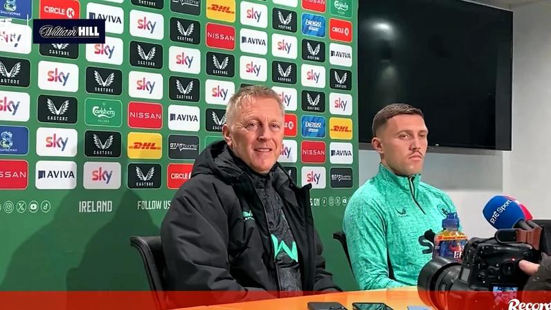 Treinador da Irlanda provoca reação de Ronaldo com críticas ao árbitro