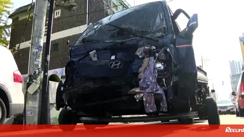 Camião embate em mercado de rua na Coreia do Sul e deixa dois mortos