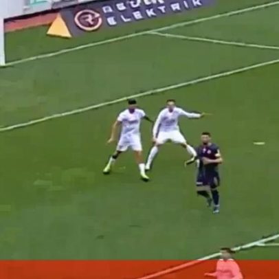 Golo de internacional português nomeado para o Prémio Puskas