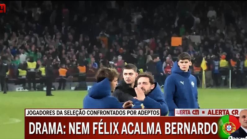 Rúben Dias e Bernardo Silva a ouvir adeptos portugueses após derrota na Irlanda