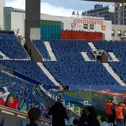 Martínez e Dalot no último treino da Seleção; vice-presidente portuense presente