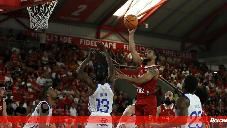 Benfica e FC Porto em directo: basquetebol em destaque no Record