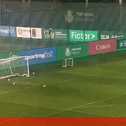 Abel Ferreira volta a imitar Ronaldinho, com pontaria extrema