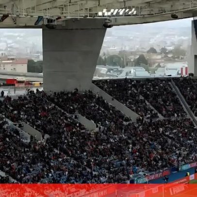 Jorge Costa é homenageado aos dois minutos em Portugal-Armenia