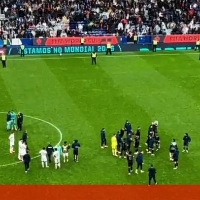 João Neves dá assistência a Bruno Fernandes na goleada e apuramento ao Mundial'26