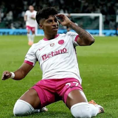 Alisson é escolhido do Pote 1 para substituir o camisola 8 no corredor esquerdo