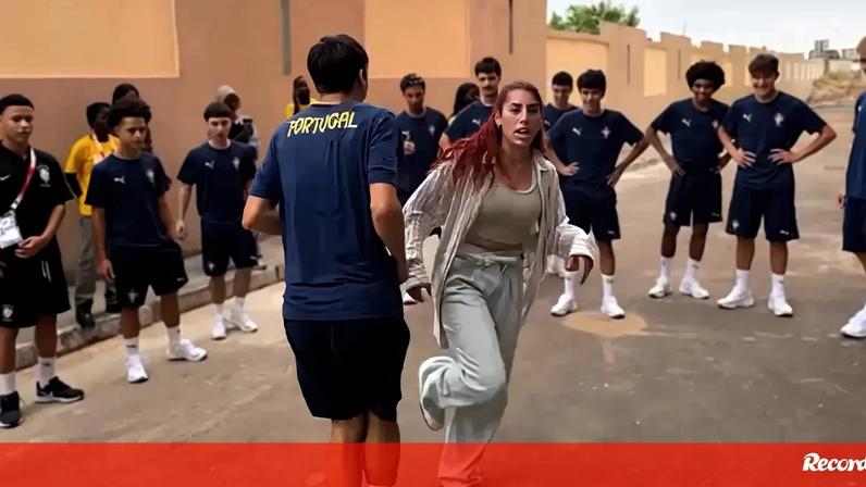 Lisa Zimouche partilhou vídeo nas redes sociais