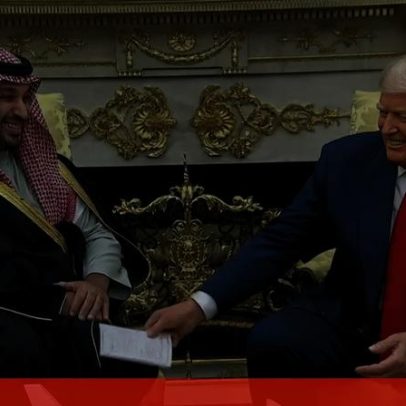 Arábia Saudita aumenta investimento nos EUA para 1 bilião de dólares