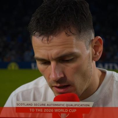 Robertson emocionado após qualificação da Escócia, a pensar em Diogo Jota