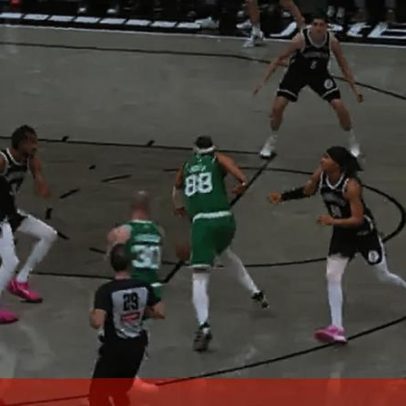 Neemias Queta brilha com afundanço frente aos Nets