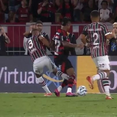 Lance polémico no Flu-Flamengo nem chegou ao VAR