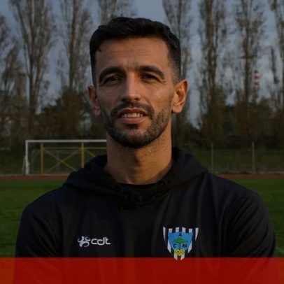 Equipa técnica de Rui Sacramento sai toda; treinador dos juniores orienta o Marinhense em Alvalade