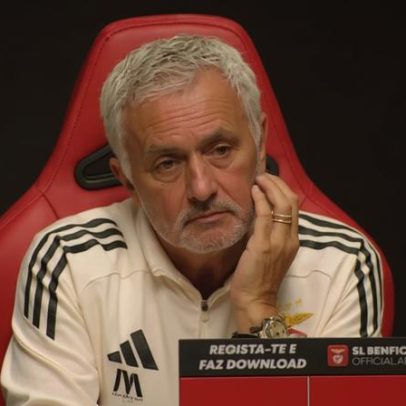 Mourinho defende acabar com o VAR após erro de grande dimensão