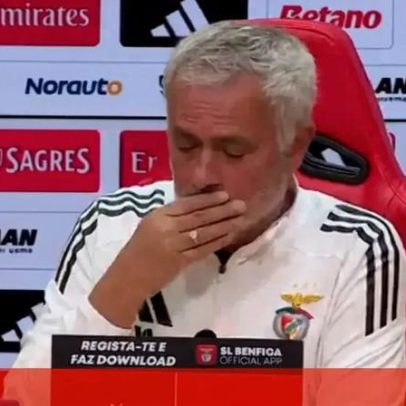 Mourinho engasga-se na conferência e arranca gargalhadas com aletria