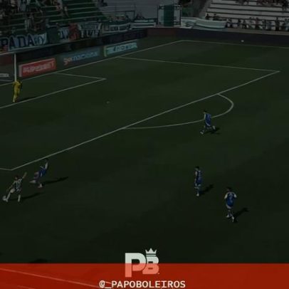 Ex-Benfica marca golaço no Brasil, lance com 2% de probabilidade