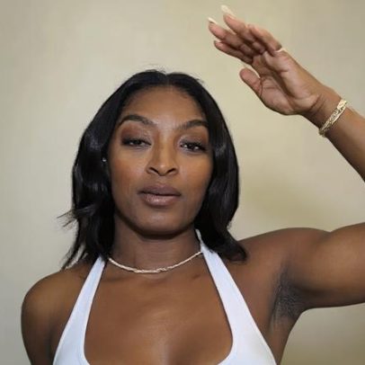 Simone Biles fica assustada após cirurgia de aumento de mama, relata desconforto