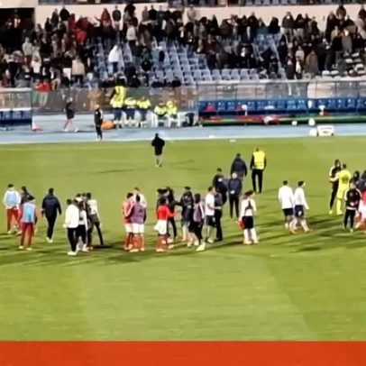 Momentos finais de Atlético-Benfica: troca de camisolas e agradecimentos