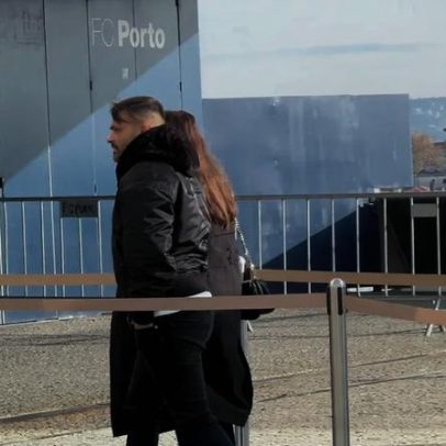 Sandra Madureira chega à AG do FC Porto e afirma manter o vínculo com o clube