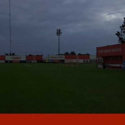 Benfica prepara o confronto com o Ajax com ausentes e a chamada de Mourinho