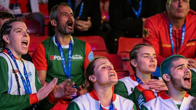 Espectáculo e muita emoção marcaram 1.º dia do Mundial de kickboxing WAKO