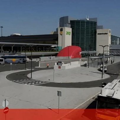 Áudio informa encerramento das operações no Aeroporto de Lisboa por parada militar