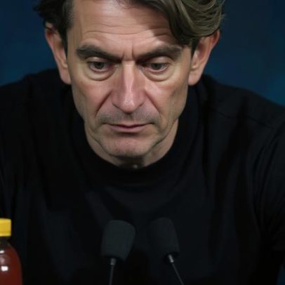 Thomas Frank diz que o PSG tem futuro Bola de Ouro e joga no meio-campo