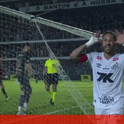 Neymar lesionado joga e marca pelo Santos na luta pela permanência