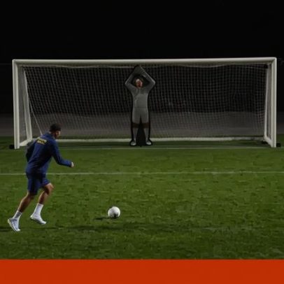 Cristiano Ronaldo enfrenta guarda-redes robô imbatível em desafio
