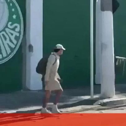 Jogador do Palmeiras vai a pé para casa após derrota na final da Libertadores