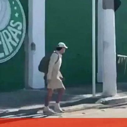 Jogador do Palmeiras vai a pé para casa após derrota na final da Libertadores