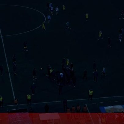 Aquecimento no final de FC Porto-Estoril com bate-boca entre Ian Cathro e Farioli