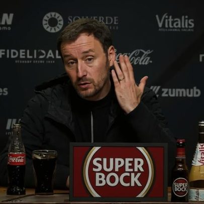 Tensão no FC Porto-Estoril após declarações de Ian Cathro sobre toque no rosto