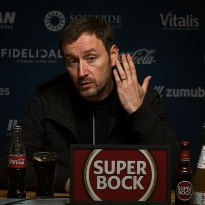 Ian Cathro e a tensão no FC Porto-Estoril: 'Não gosto quando me tocam na cara'