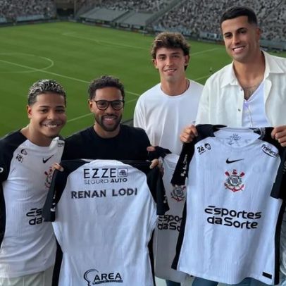 Cancelo e Félix acompanham pausa e veem Corinthians-Botafogo