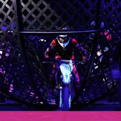 Acrobata morre durante espetáculo no Globo da Morte na Itália
