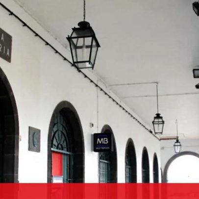 Mulher internada em psiquiatria após matar o irmão à facada