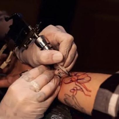 Estudo revela efeitos prejudiciais das tatuagens no sistema imunitário