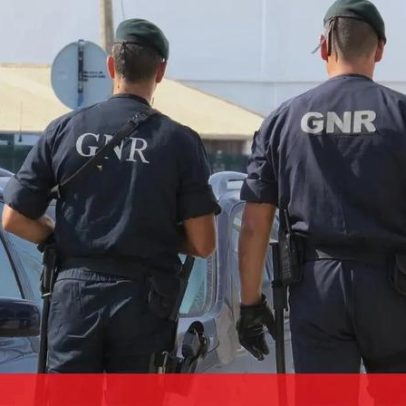 Dez corpos encaminhados ao IML após vandalismo num cemitério