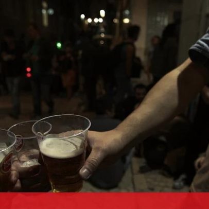 Bairro Alto em Lisboa estreia sistema de reutilização de copos amanhã