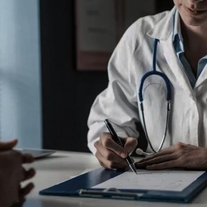 Médicos reúnem-se em congresso em meio à sobrecarga laboral e burocrática