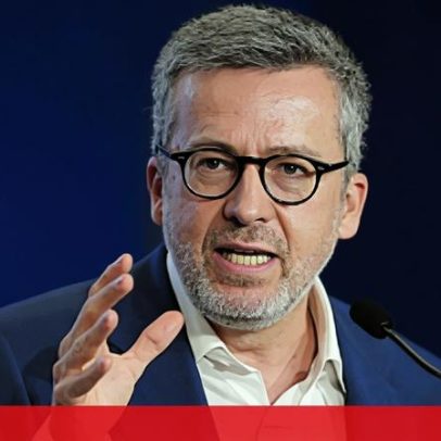 Carlos Moedas aprova novo regimento da Câmara de Lisboa com apoio do Chega