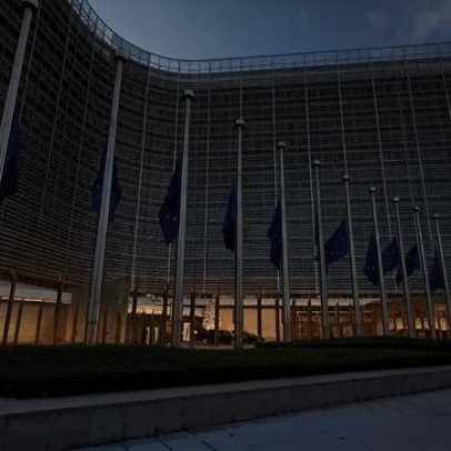 Bruxelas avalia eliminar bloqueio geográfico e reforçar proteção do consumidor