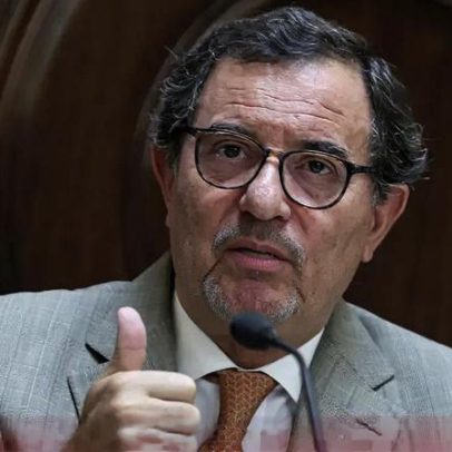 Ministro da Economia destaca oportunidades de negócio em Portugal em Riade