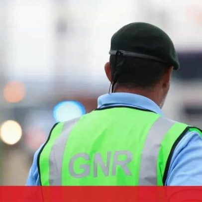 Dois feridos graves numa colisão entre dois carros na A11, Barcelos