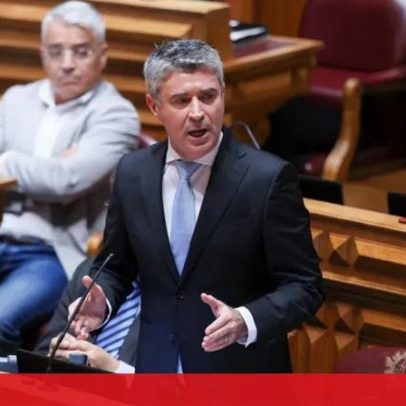 Carneiro denuncia caos e exige resposta do Governo sobre proposta para o SNS