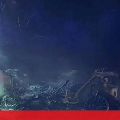 Carro incendiado por completo em Arcos de Valdevez